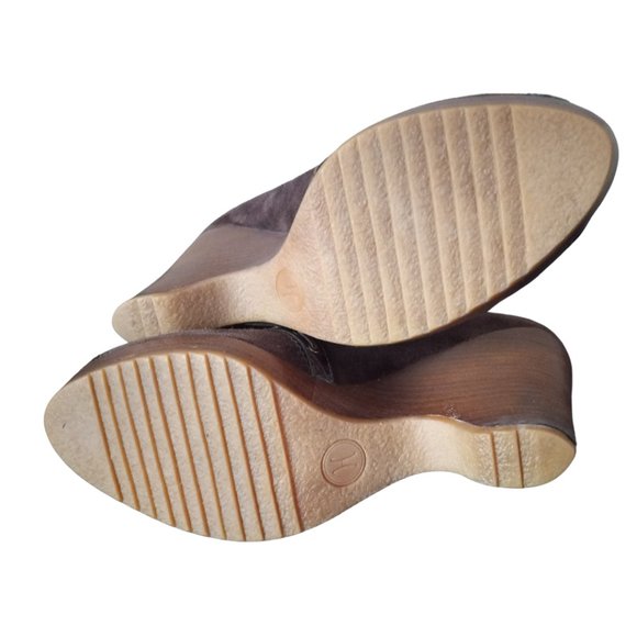 NEW Cole Haan Brown Suede Wedges - Picture 7 of 8